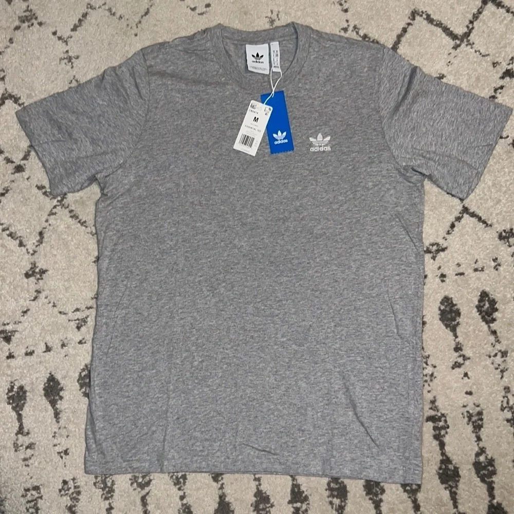 Mens Adidas Short Sleeve Shirt - Picture 3 of 5